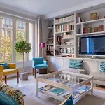 Mozart : 2 Bedroom With A Piano