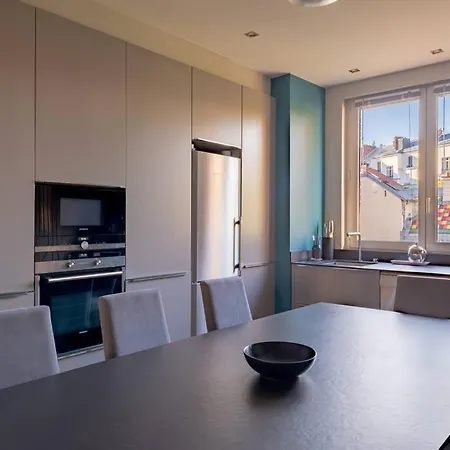 Mozart : 2 Bedroom With A Piano Apartment *