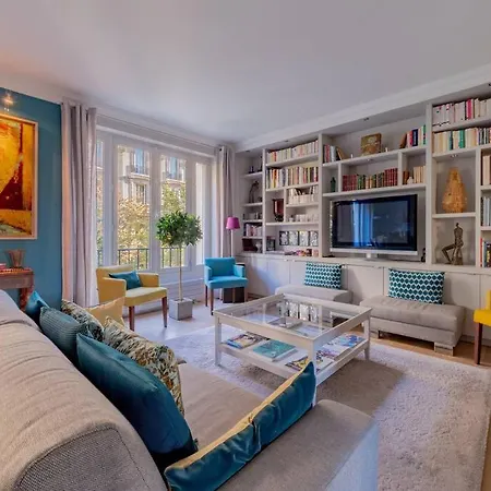 Mozart : 2 Bedroom With A Piano *